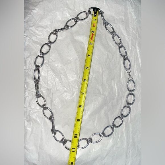 5 for $25🔥Fashion Jewelry Silver Colored Chain Necklace - Picture 2 of 3